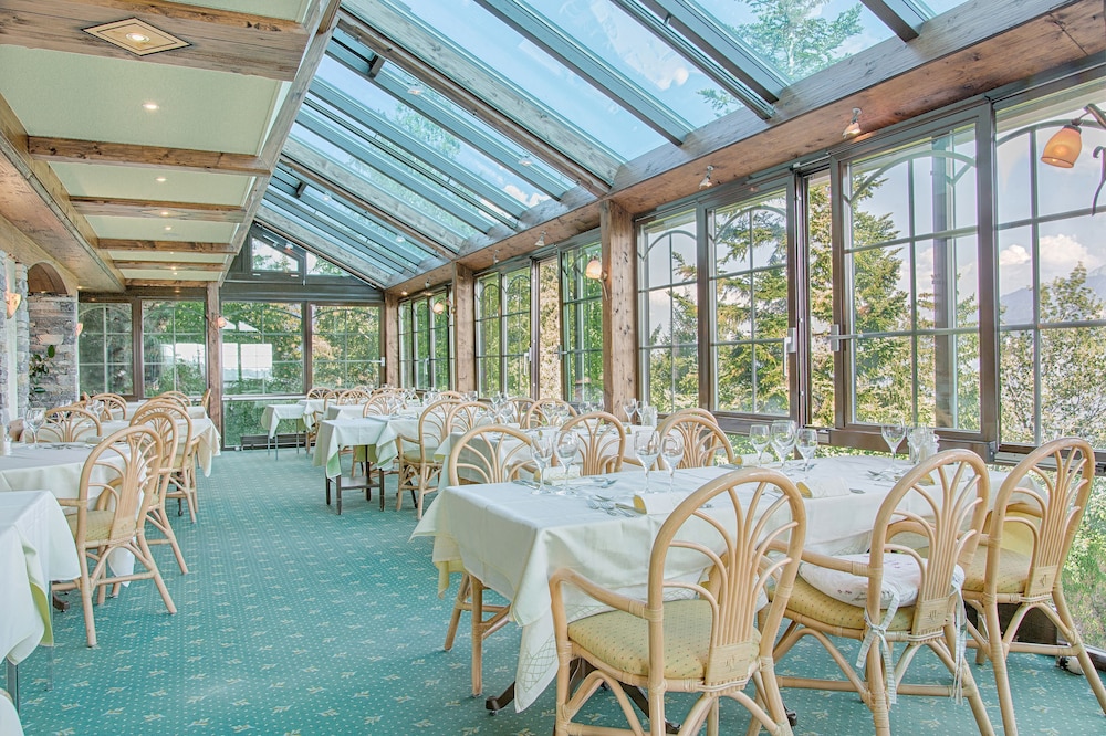 Hôtel Restaurant Le Mont-Paisible by null