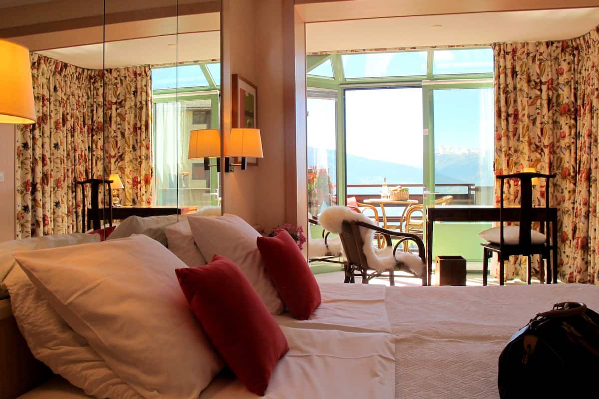 deluxe double or twin room, balcony, mountain view | hypo-allergenic bedding, in-room safe, desk, blackout curtains