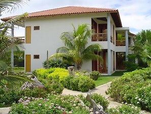 Junior Villa, Kitchenette (1 Queen Bed with Sofabed) | Cribs/infant beds, rollaway beds, free WiFi