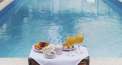 Cyan Americas Towers Hotel