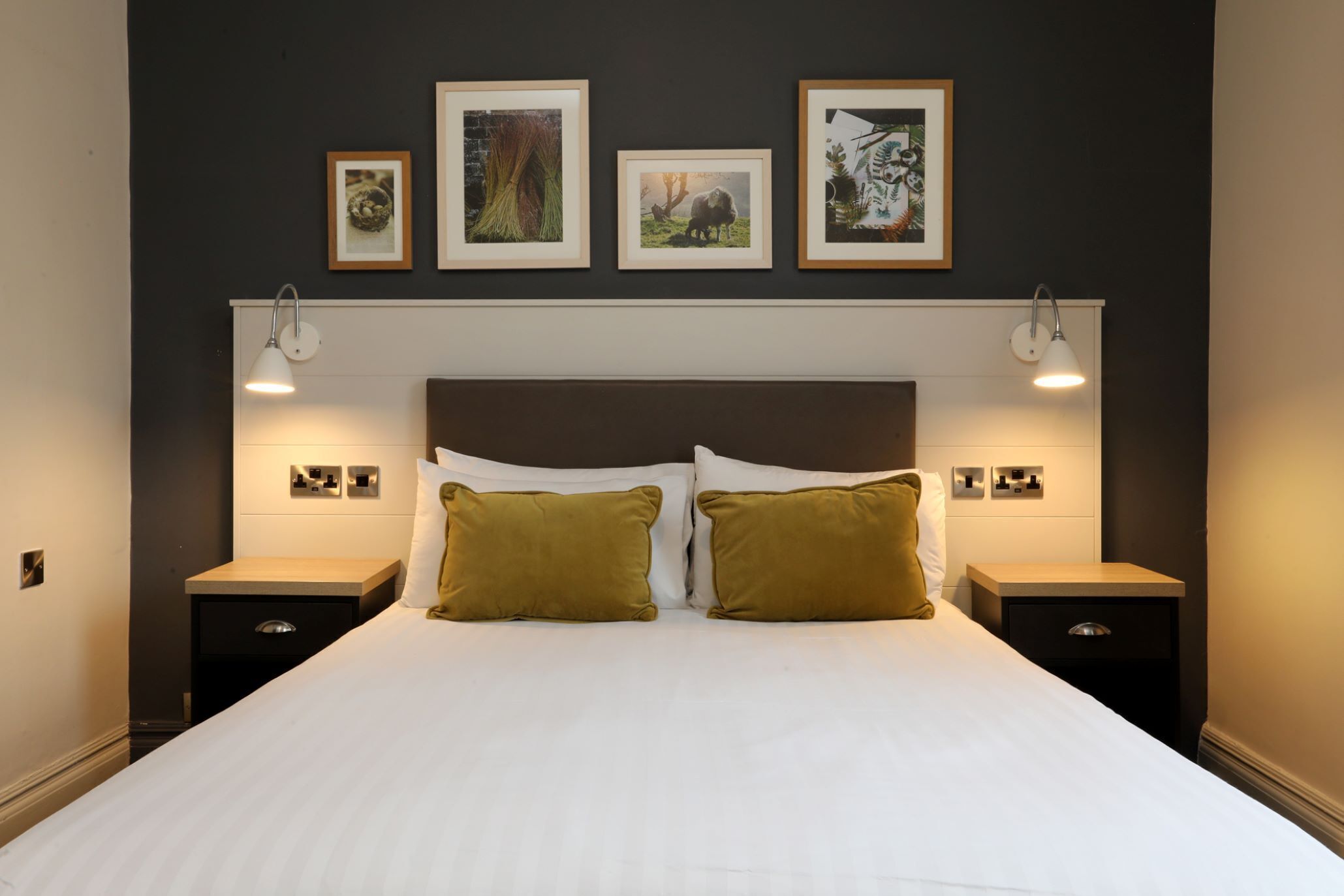 Standard Double Room | Individually decorated, individually furnished, desk, laptop workspace