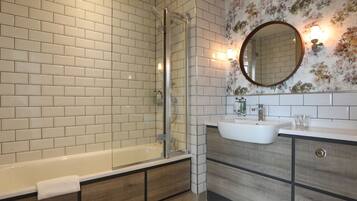 Executive Suite | Individually decorated, individually furnished, desk, laptop workspace