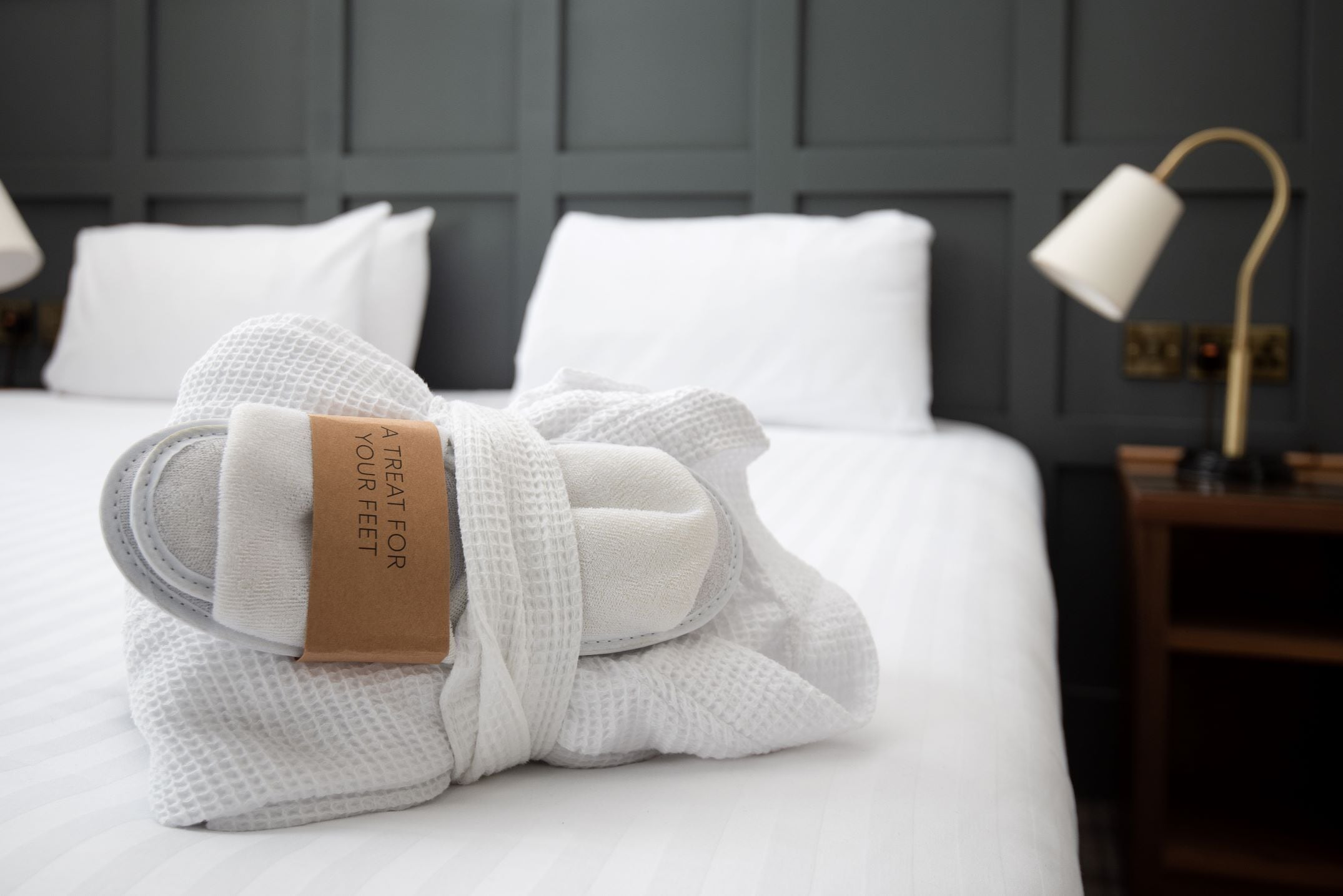 executive suite | individually decorated, individually furnished, desk, laptop workspace