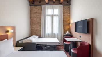 Premium bedding, down duvets, minibar, in-room safe