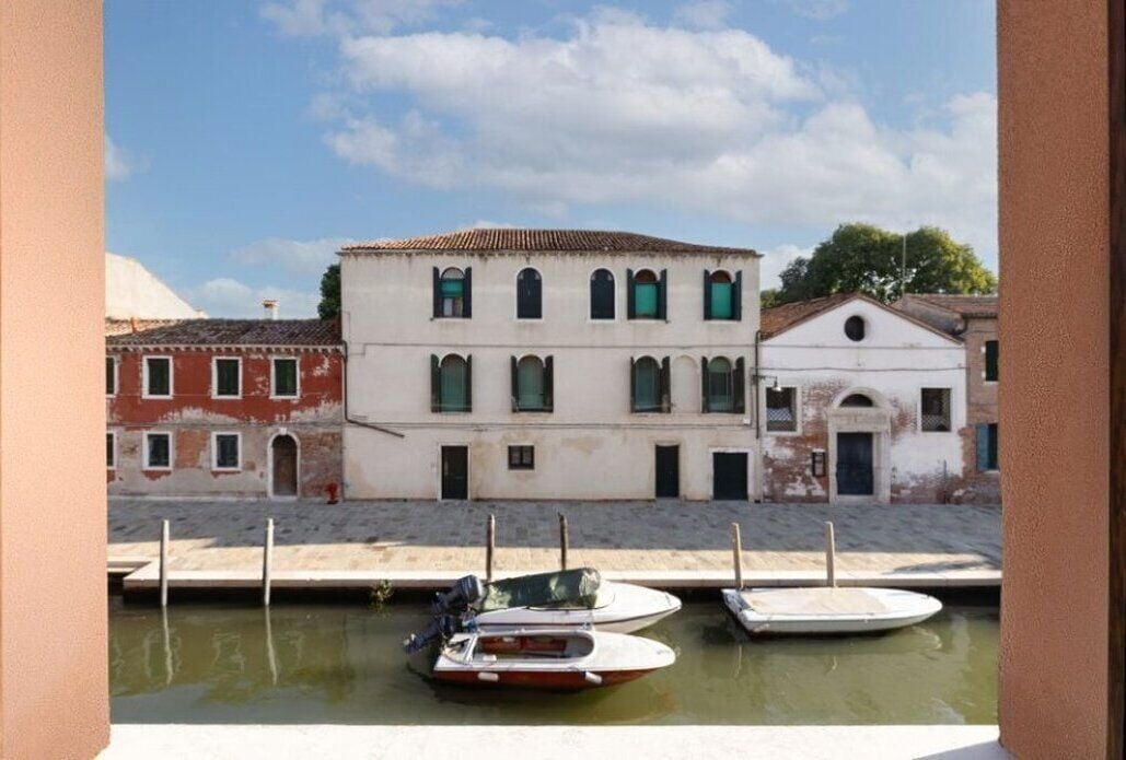 Hochwertige Bettwaren, Daunenbettdecken, Minibar, Zimmersafe
