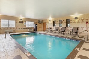 Piscine intérieure