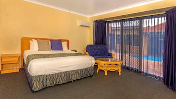 Hochwertige Bettwaren, Select-Comfort-Betten, Minibar, Zimmersafe