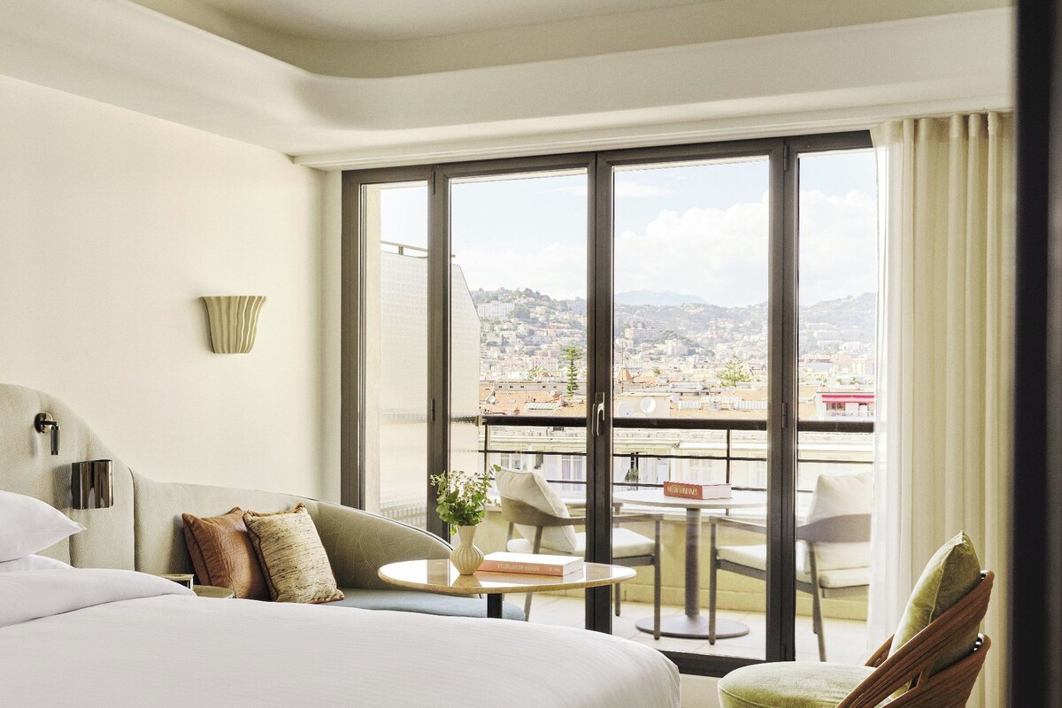 Room, 2 Twin Beds, Mountain View | 1 bedroom, premium bedding, pillowtop beds, minibar