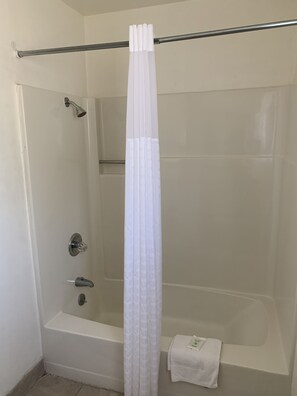 Standard Room, 2 Queen Beds | Bathroom shower - Pacific Sunset Inn (Brookings)
