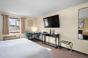 客房 | 办公桌、遮光窗帘、熨斗/熨板、免费 WiFi