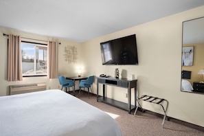 Single King Room | Desk, blackout drapes, iron/ironing board, free WiFi