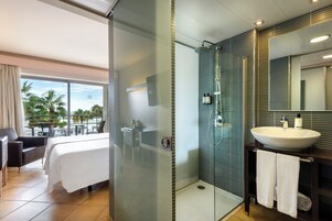 Free toiletries, hair dryer, towels