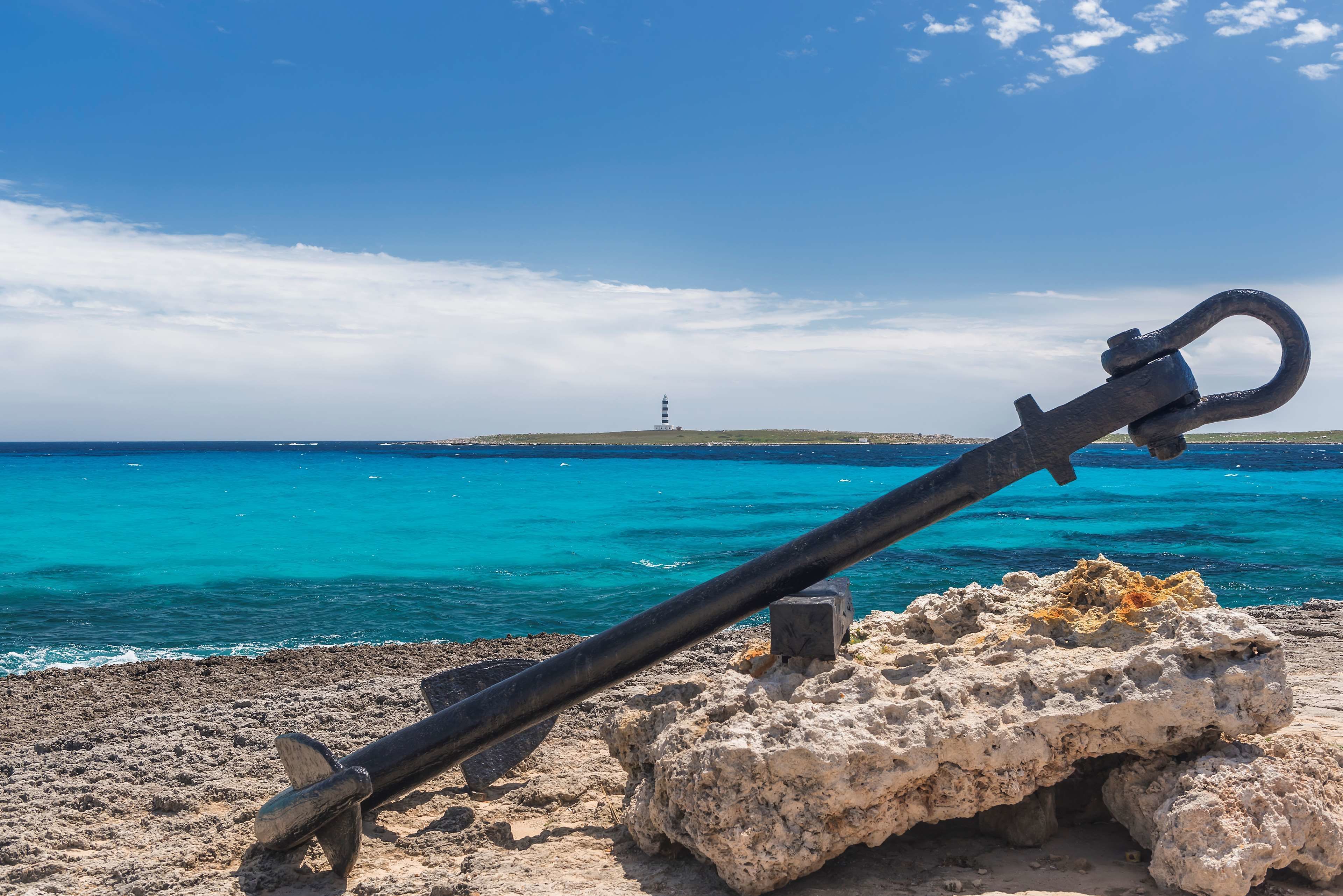 beach nearby, white sand, beach volleyball