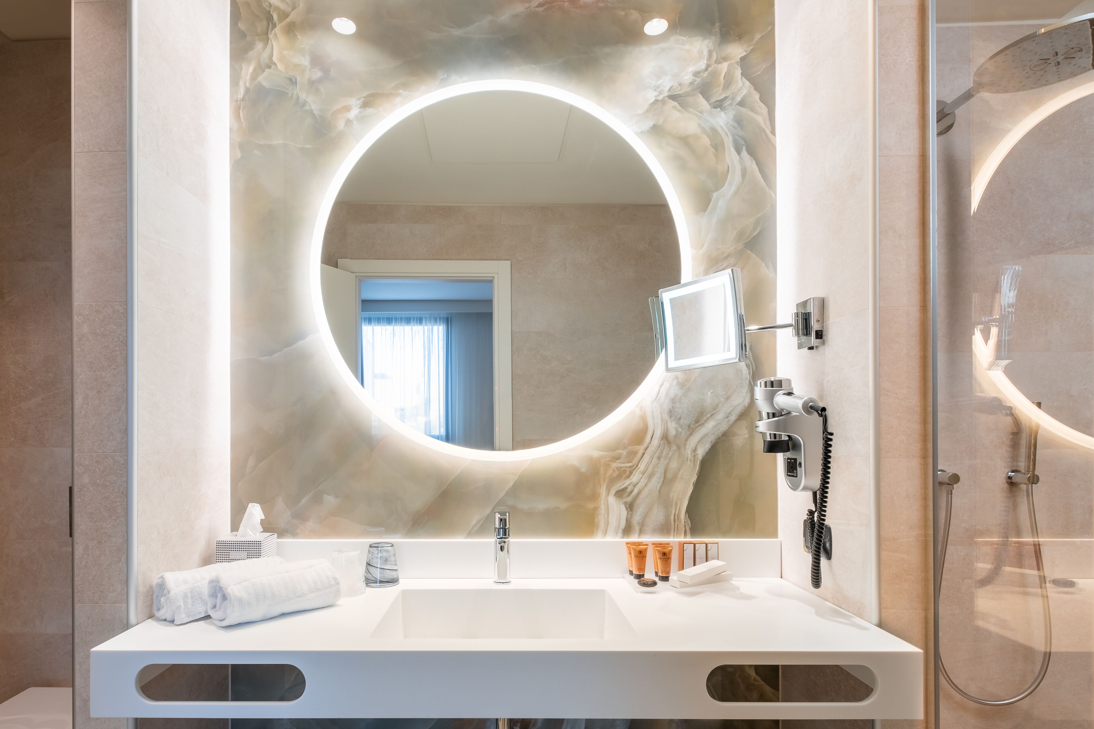 shower, rainfall showerhead, hair dryer, bidet