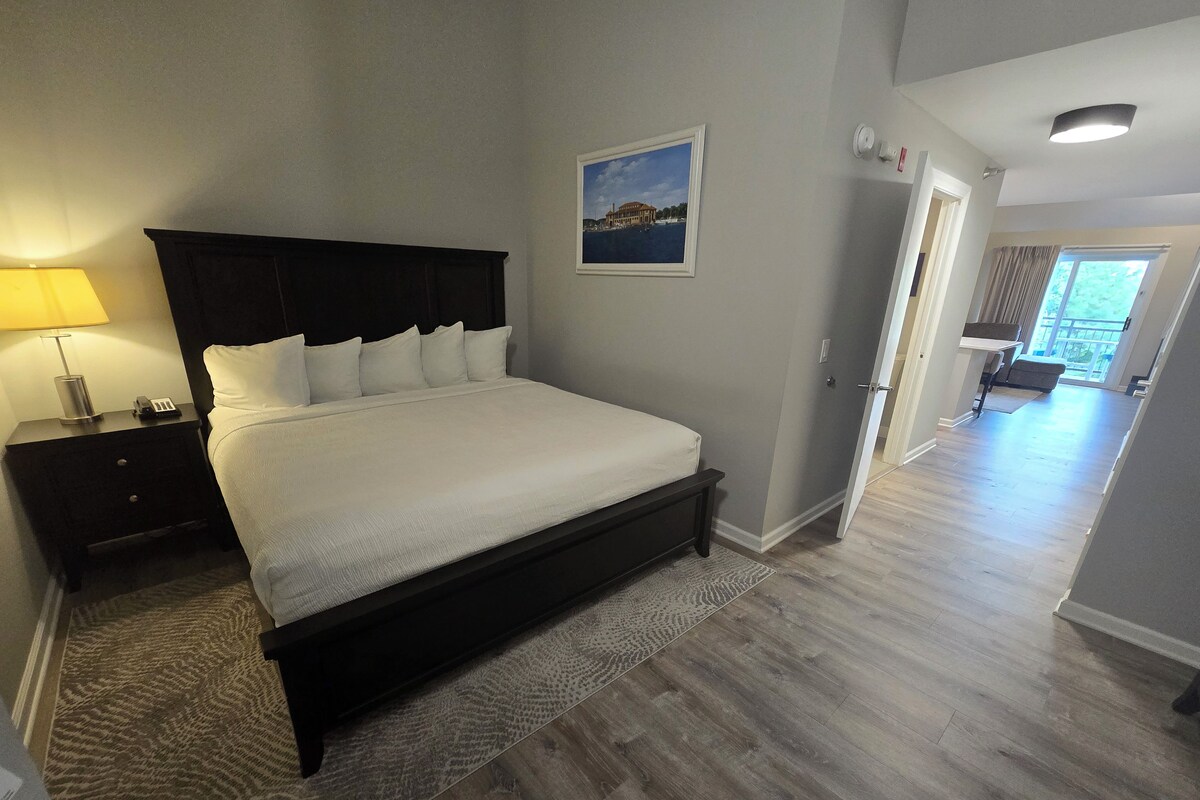 Belle Loft Pool View | Premium bedding, iron/ironing board, individually decorated