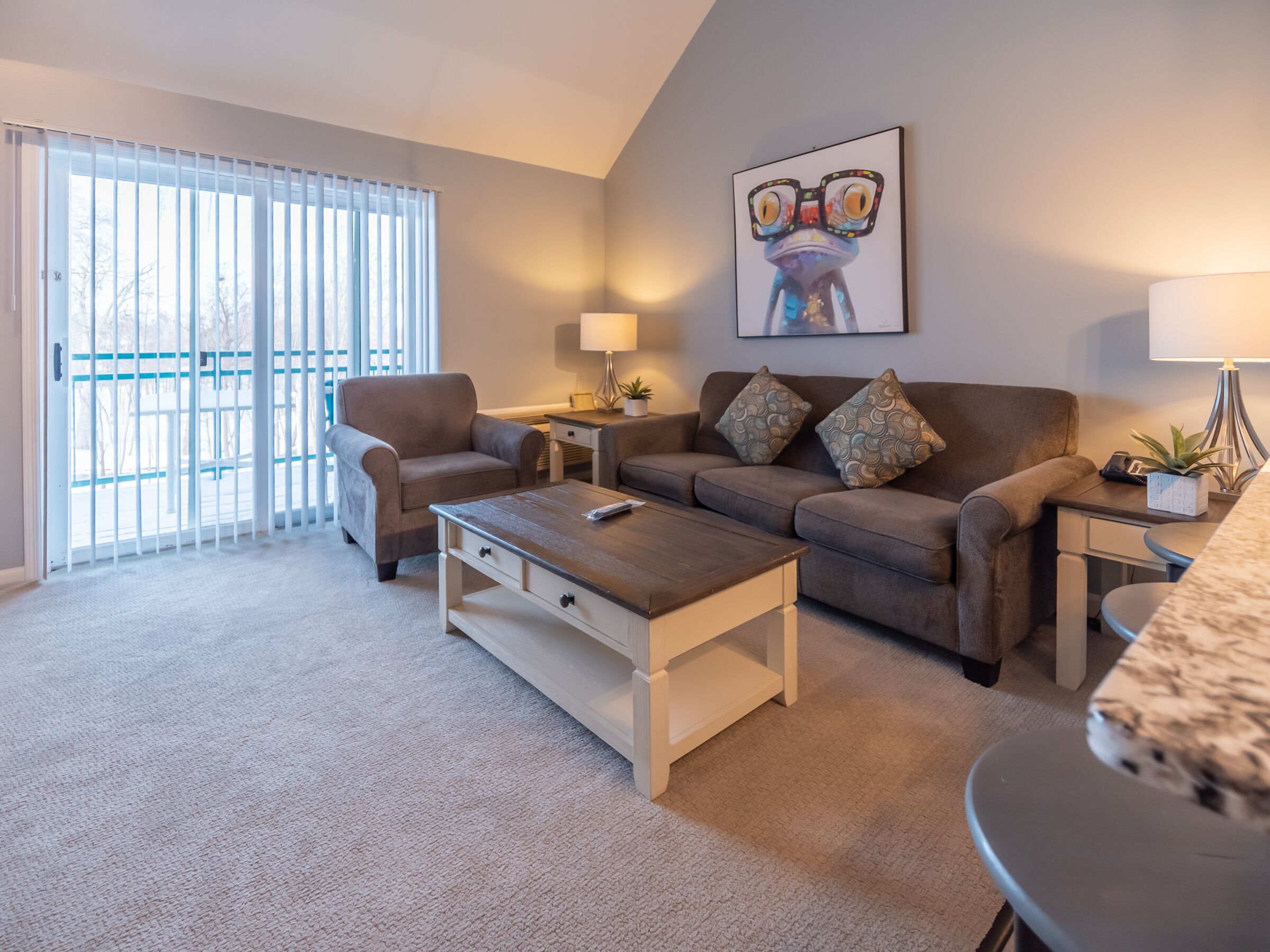 Suite (Belle Loft) | Living area | Flat-screen TV, fireplace, DVD player