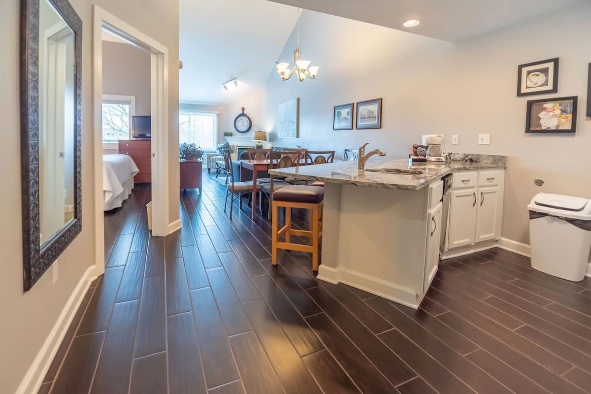 Premium bedding, desk, iron/ironing board, free wired Internet