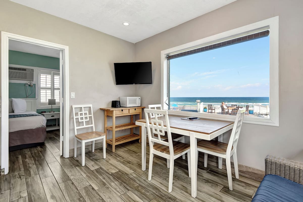 Suite, 1 Bedroom, Kitchen, Oceanfront