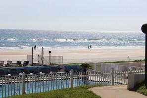 View from property - Shoreline Suites & Cabana Cottages (Daytona Beach Shores)