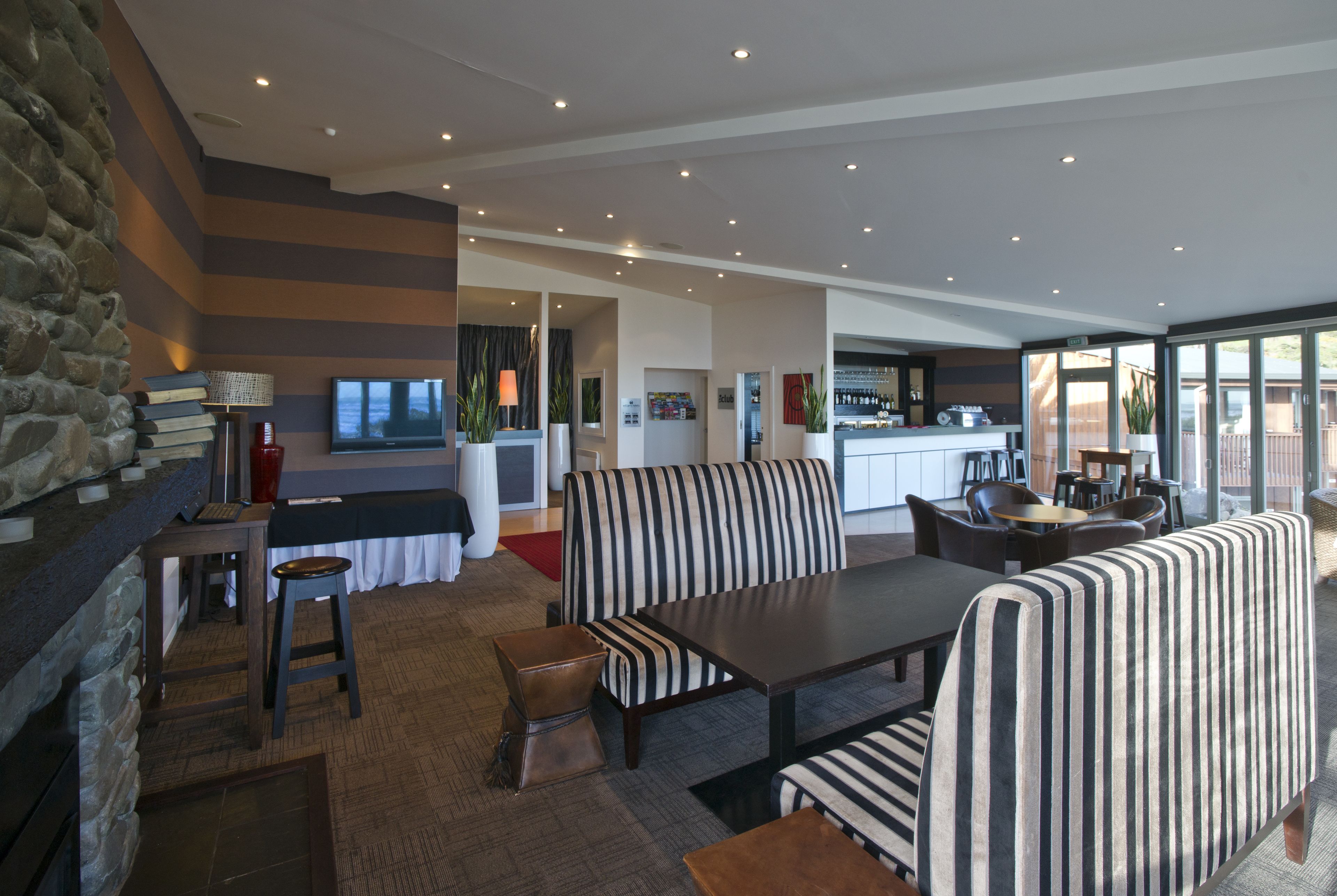 daily buffet breakfast (nzd 35.00 per person)