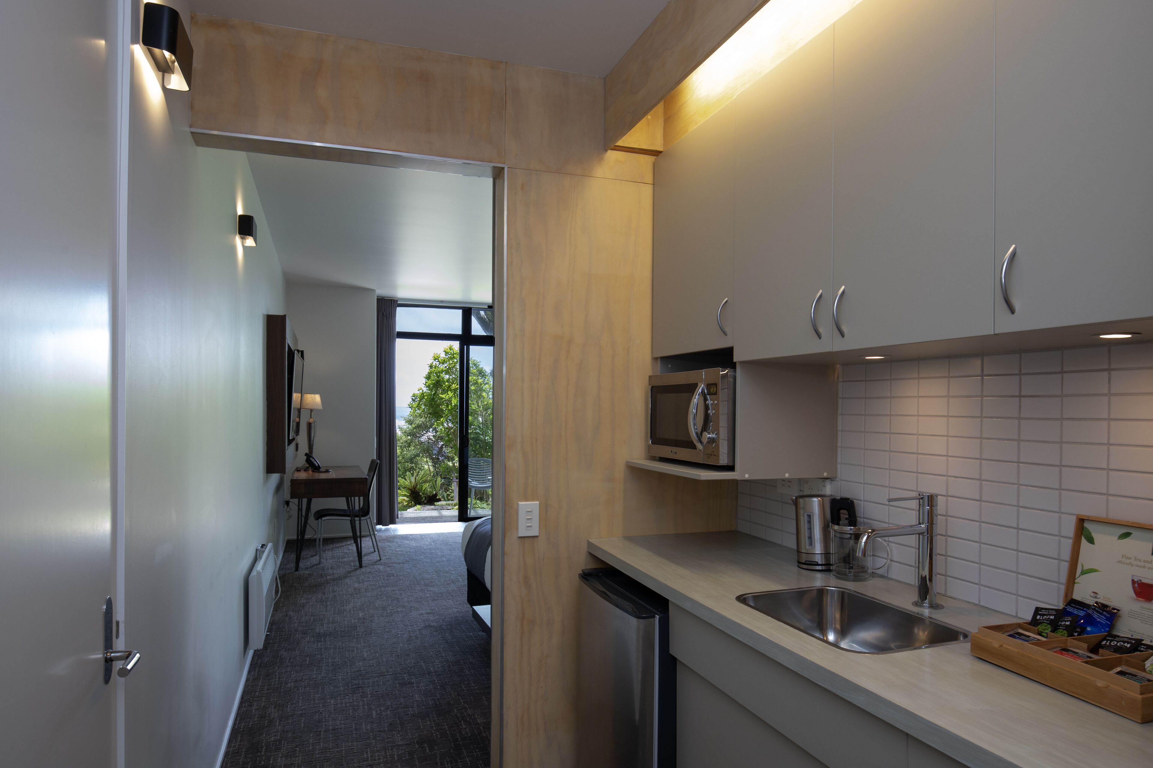 deluxe rainforest suite - terrace | private kitchen | fridge, coffee/tea maker, electric kettle