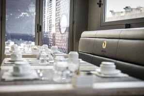 Daily cooked-to-order breakfast (EUR 10 per person)