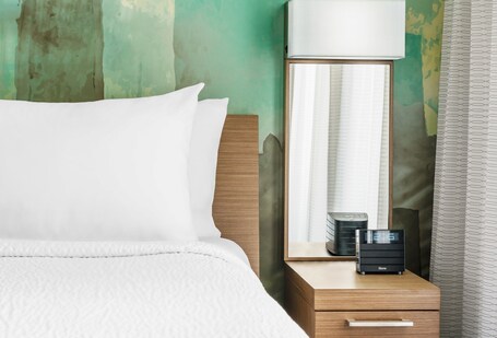 Courtyard by Marriott Chicago Magnificent Mile - Image 73