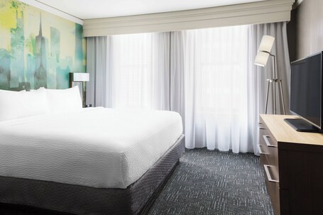 Courtyard by Marriott Chicago Magnificent Mile - Image 79