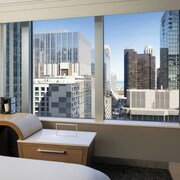 Courtyard by Marriott Chicago Magnificent Mile