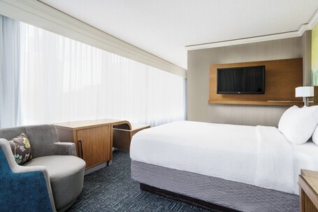 Courtyard by Marriott Chicago Magnificent Mile - Image 81