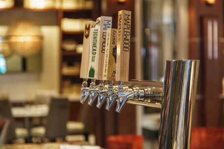 Courtyard by Marriott Chicago Magnificent Mile - Image 46
