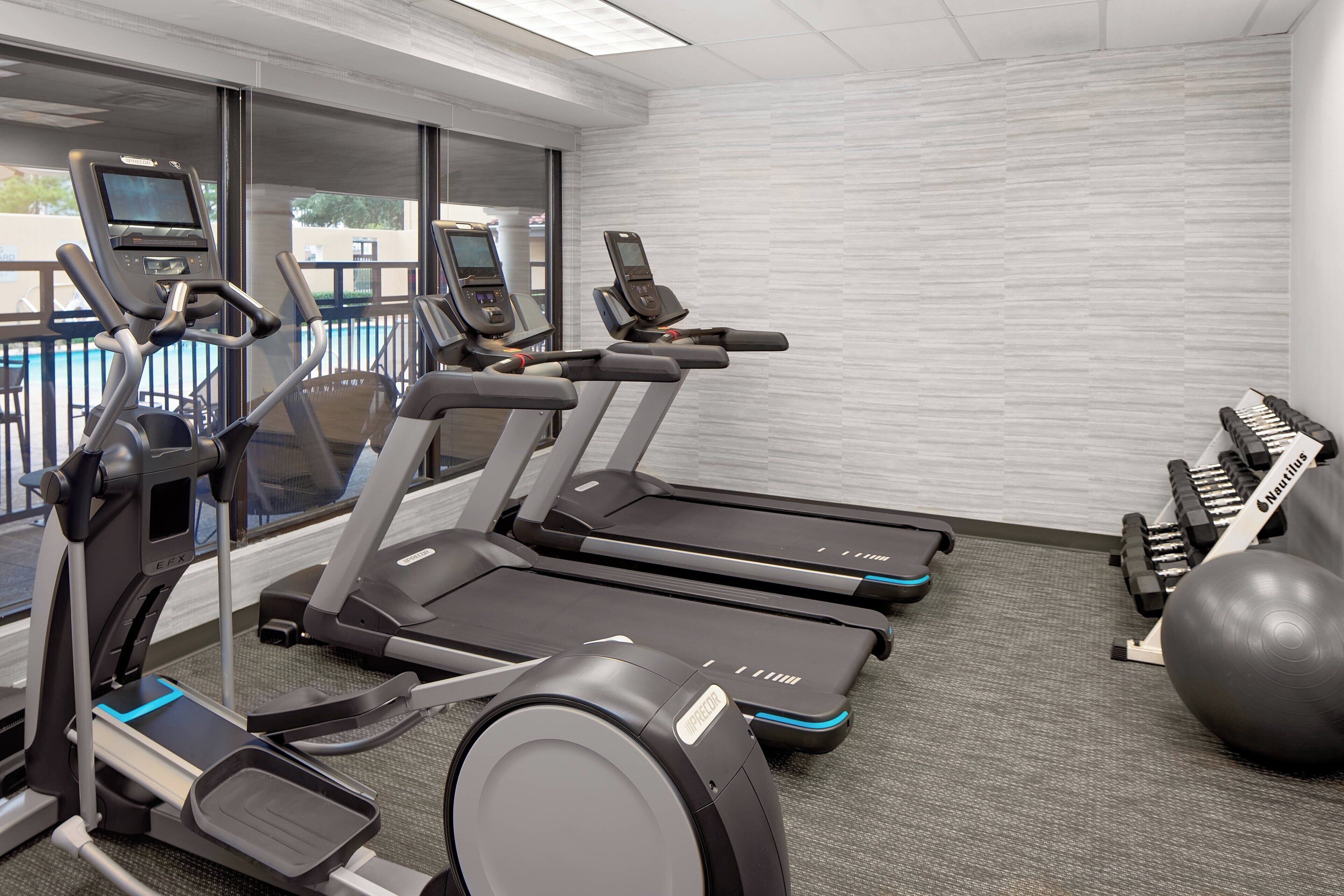 Photo - Courtyard by Marriott Houston Rice University