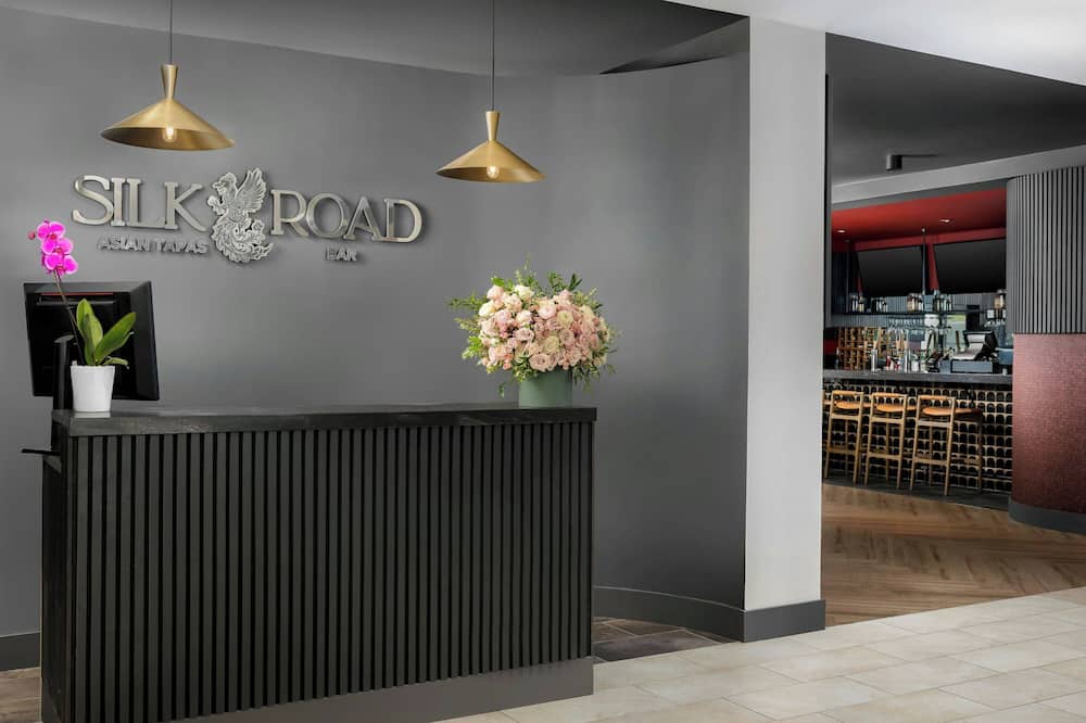Courtyard by Marriott Houston Rice University
