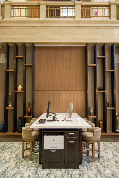 Hilton Garden Inn Indianapolis Downtown - Image 11