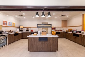 Free daily buffet breakfast - Hampton Inn Lawrenceville Duluth (Lawrenceville)