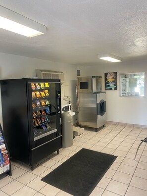 Snack bar