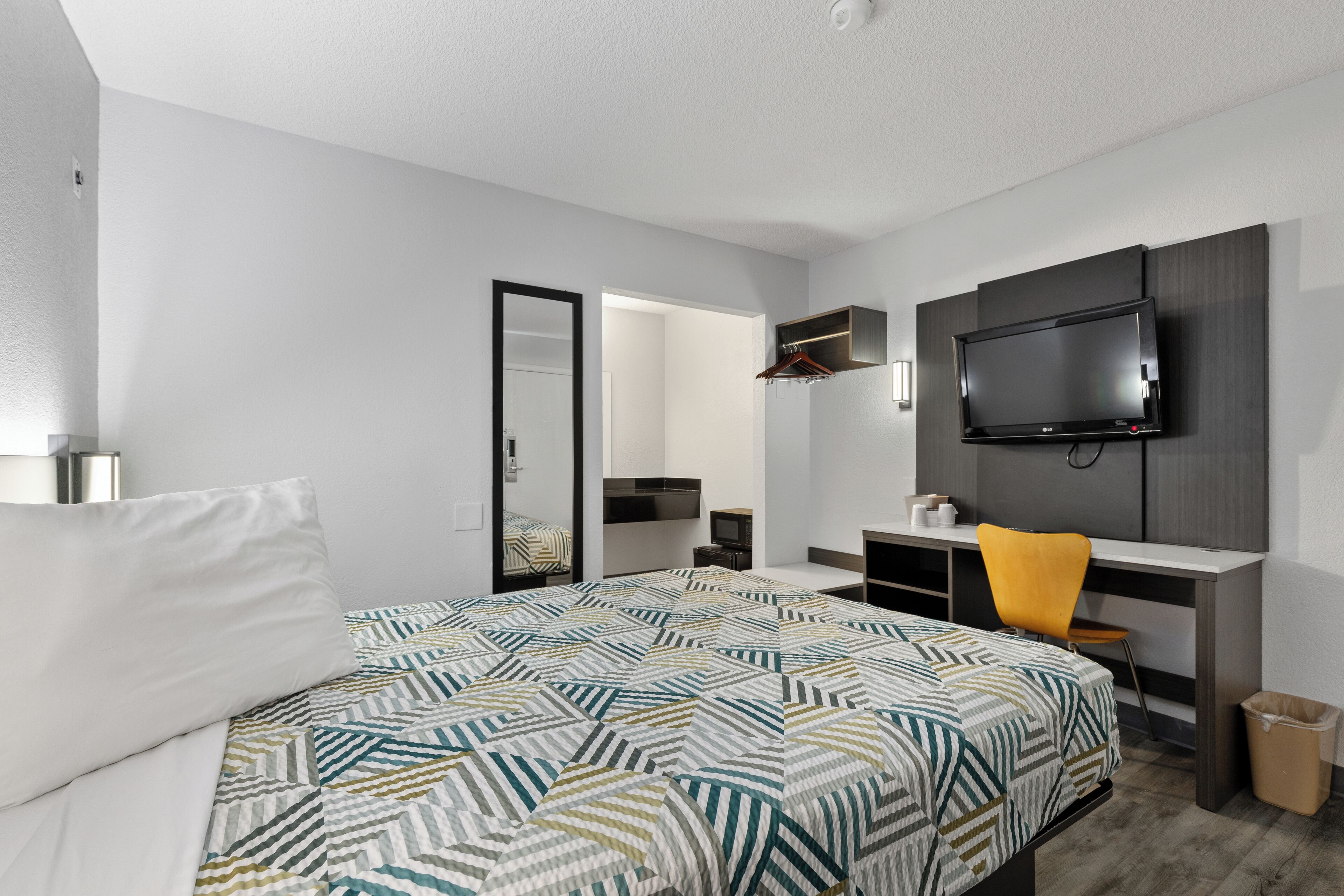 Photo - Motel 6-San Diego, CA - North