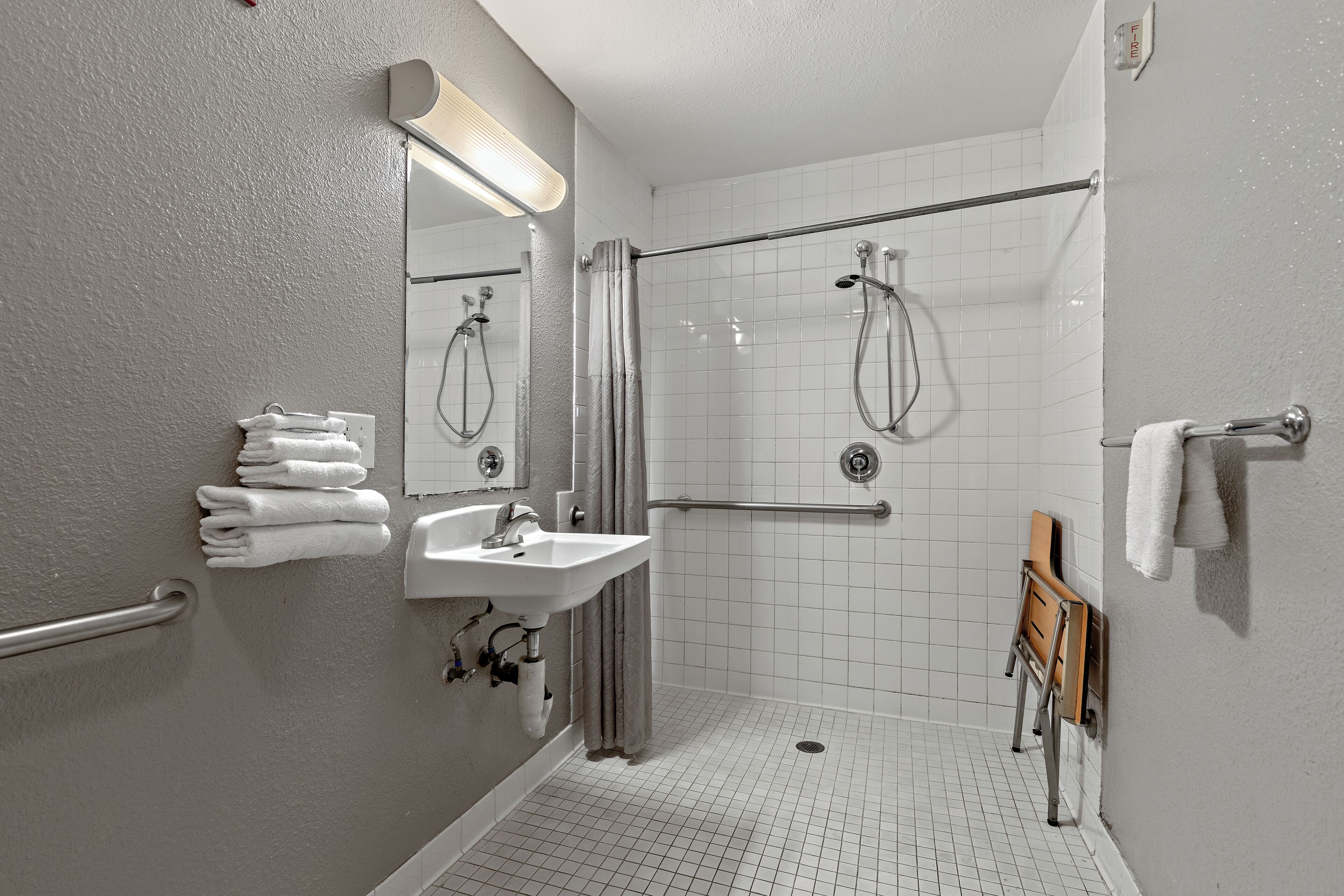 Photo - Motel 6-San Diego, CA - North