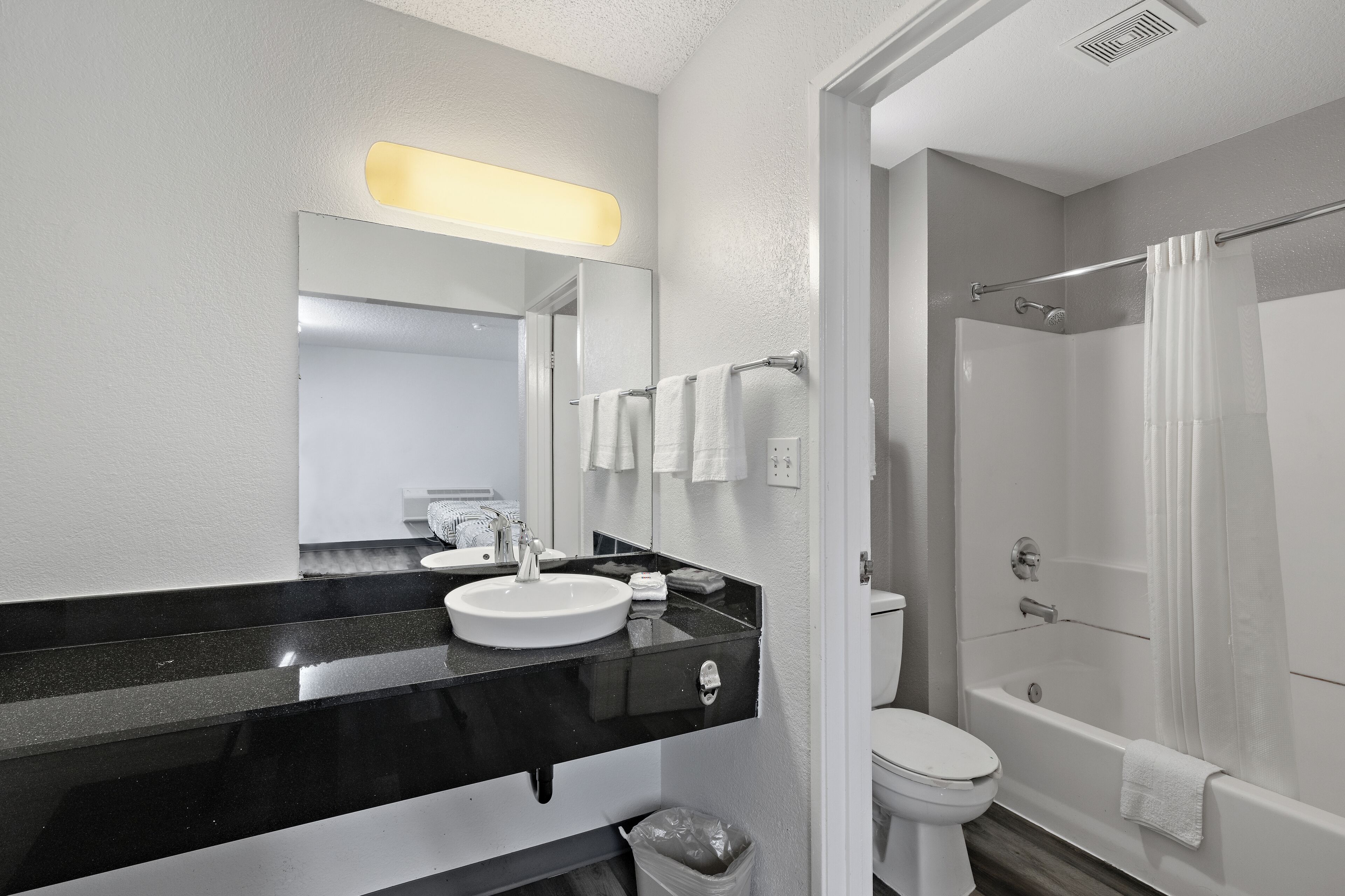 Photo - Motel 6-San Diego, CA - North