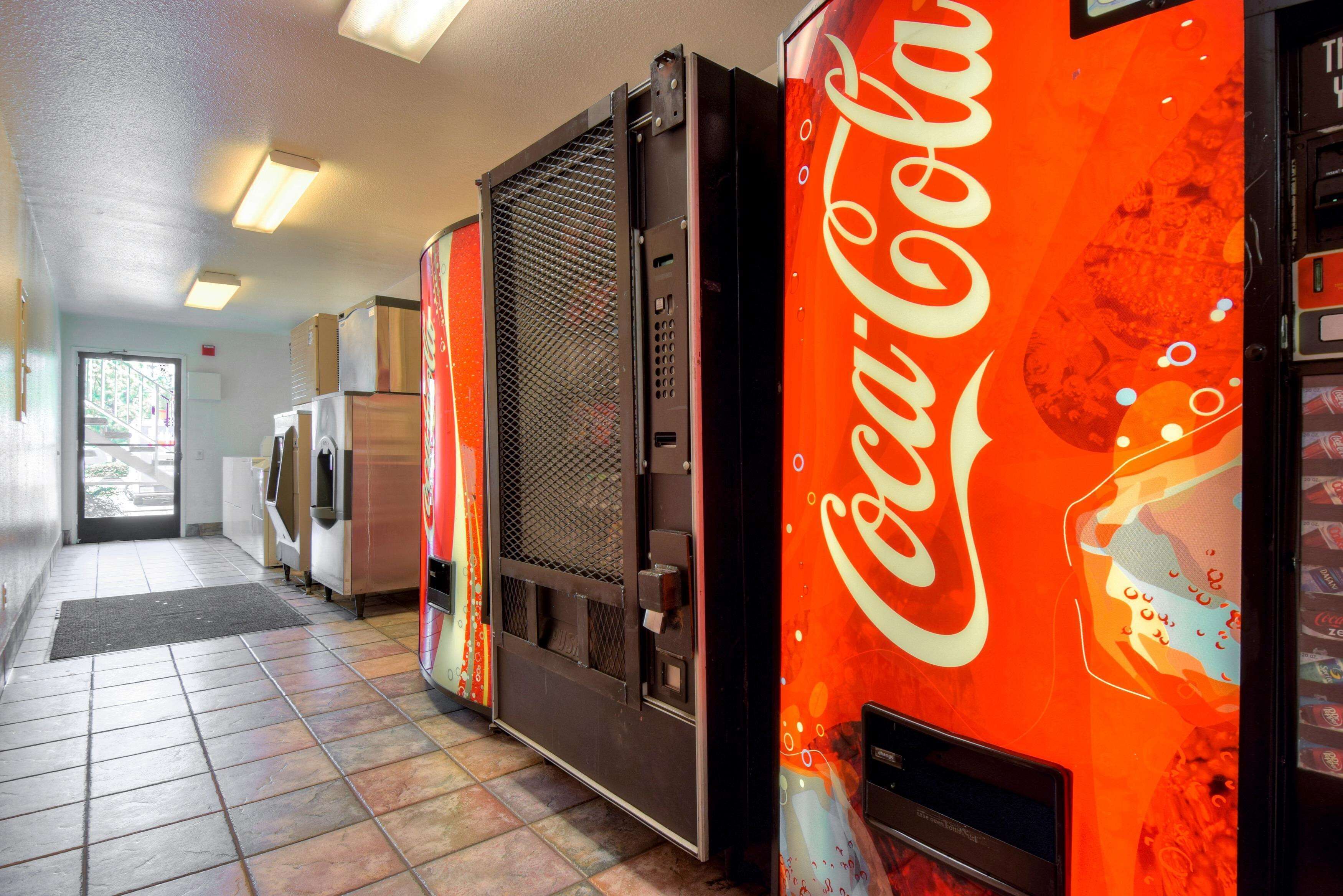 ماكينة بيع آلية