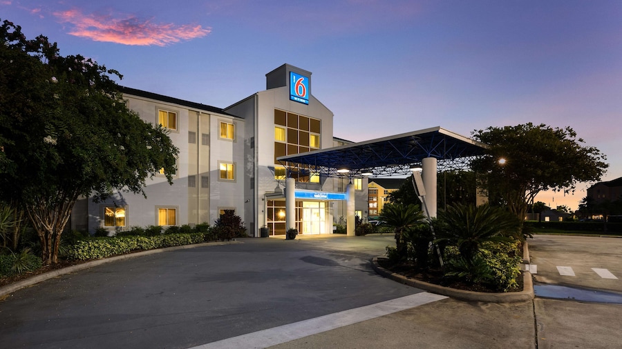 Motel 6 Orlando, FL - International Dr