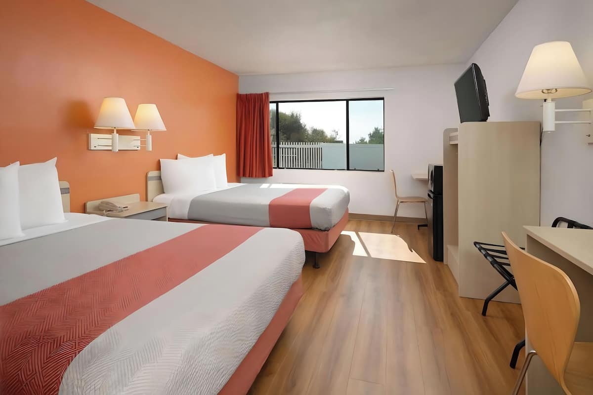 Desk, blackout curtains, free WiFi, bed sheets