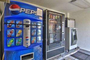 Vending machine - Motel 6 Sacramento, CA - North (North Highlands)