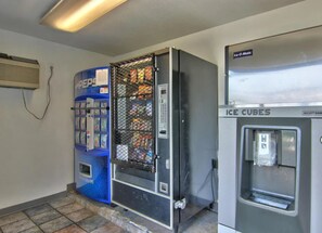 Snack bar