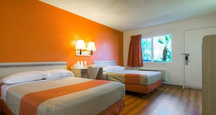 Motel 6 Rancho Mirage, CA - Palm Springs