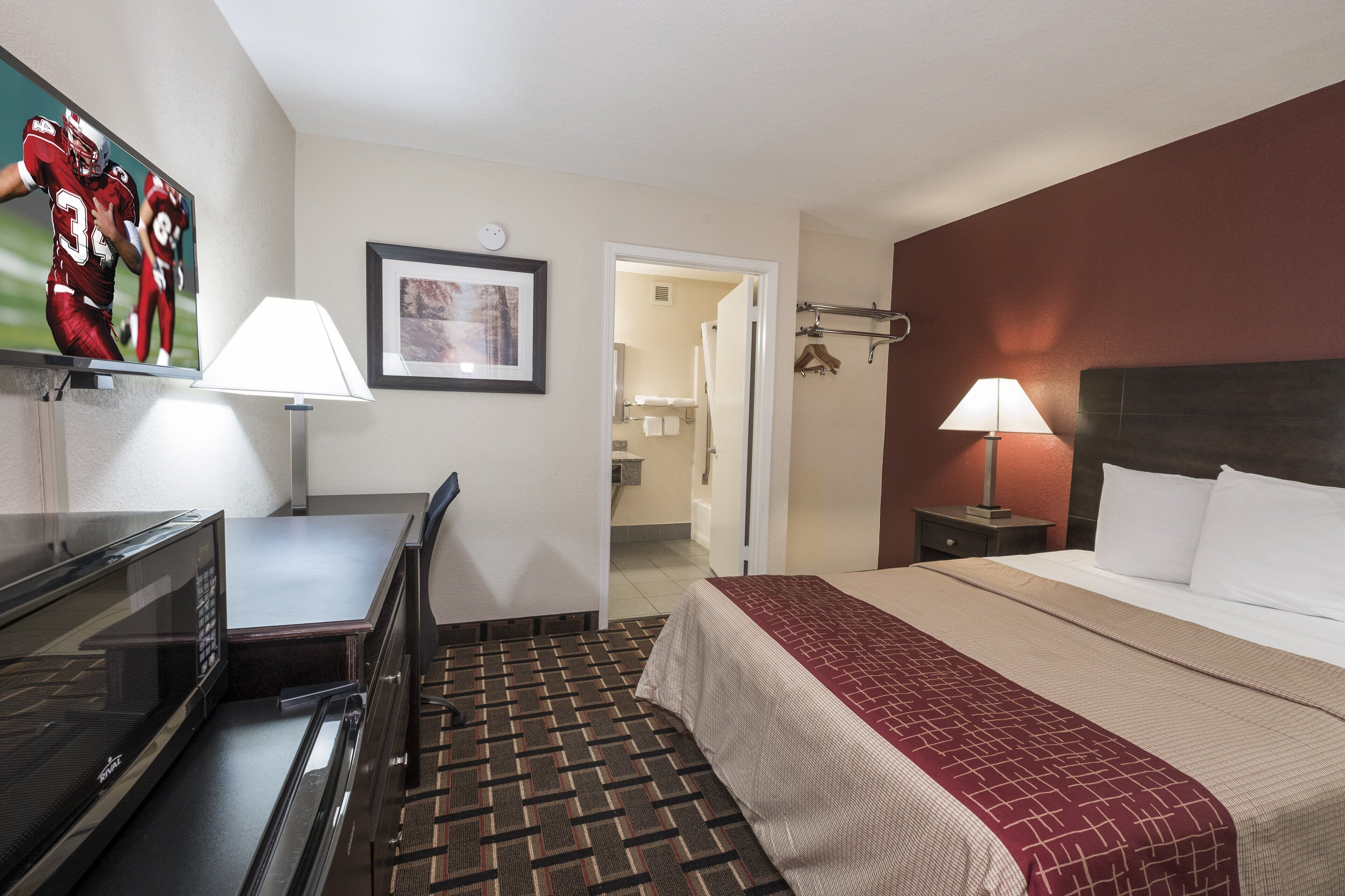 Photo - Red Roof Inn Mobile - Midtown