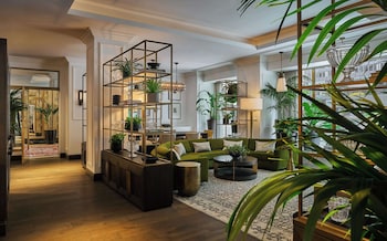 Library at Pendry Chicago