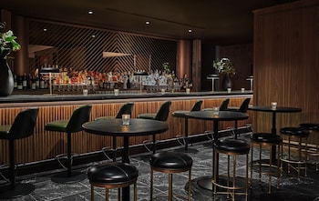 Bar (on property) at Pendry Chicago