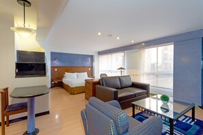 Studio Suite, 1 Queen Bed with Sofa bed | Down comforters, in-room safe, desk, blackout drapes