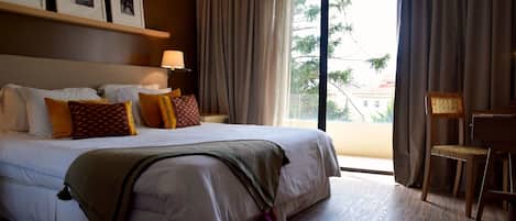 Minibar, in-room safe, desk, soundproofing